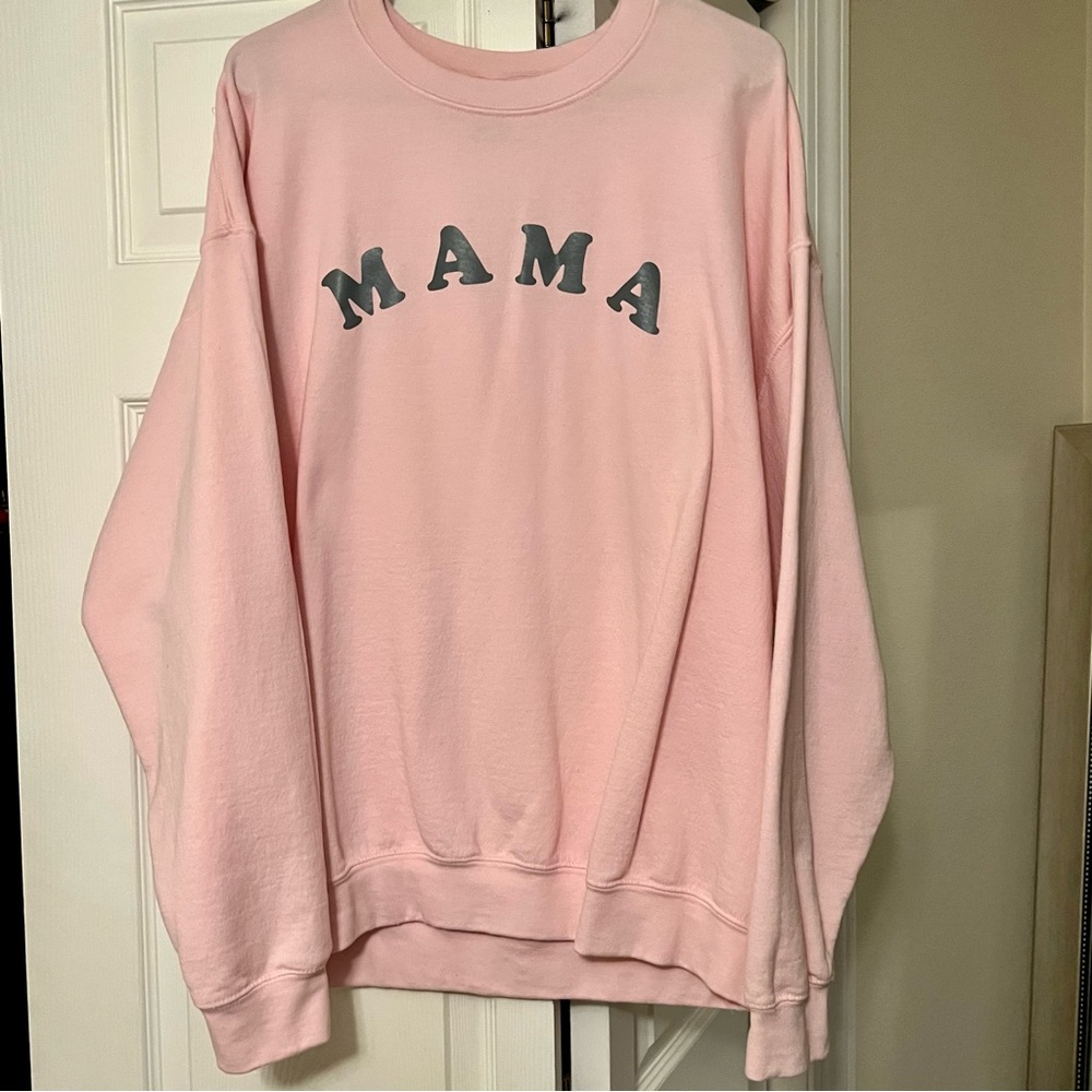 Mama sweatshirt XL unisex sizing